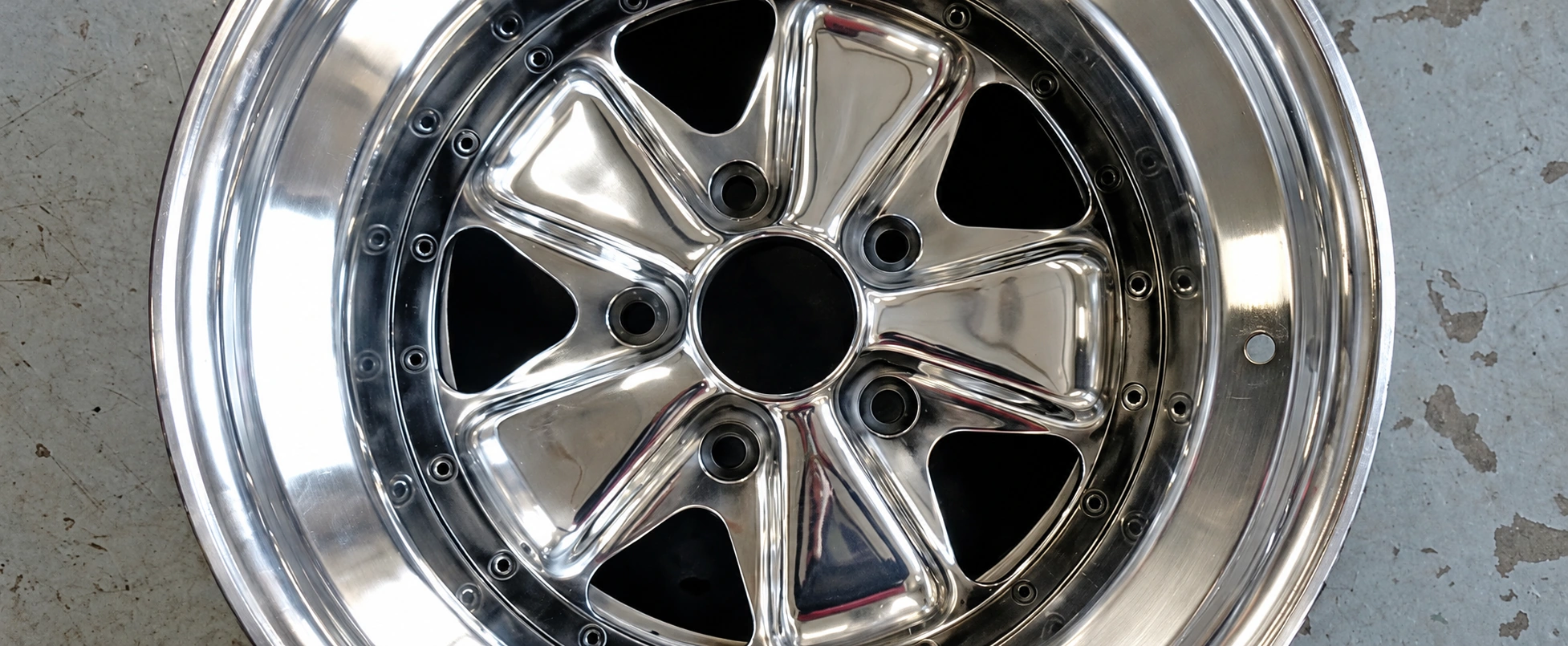Detail einer Porsche-Felge
