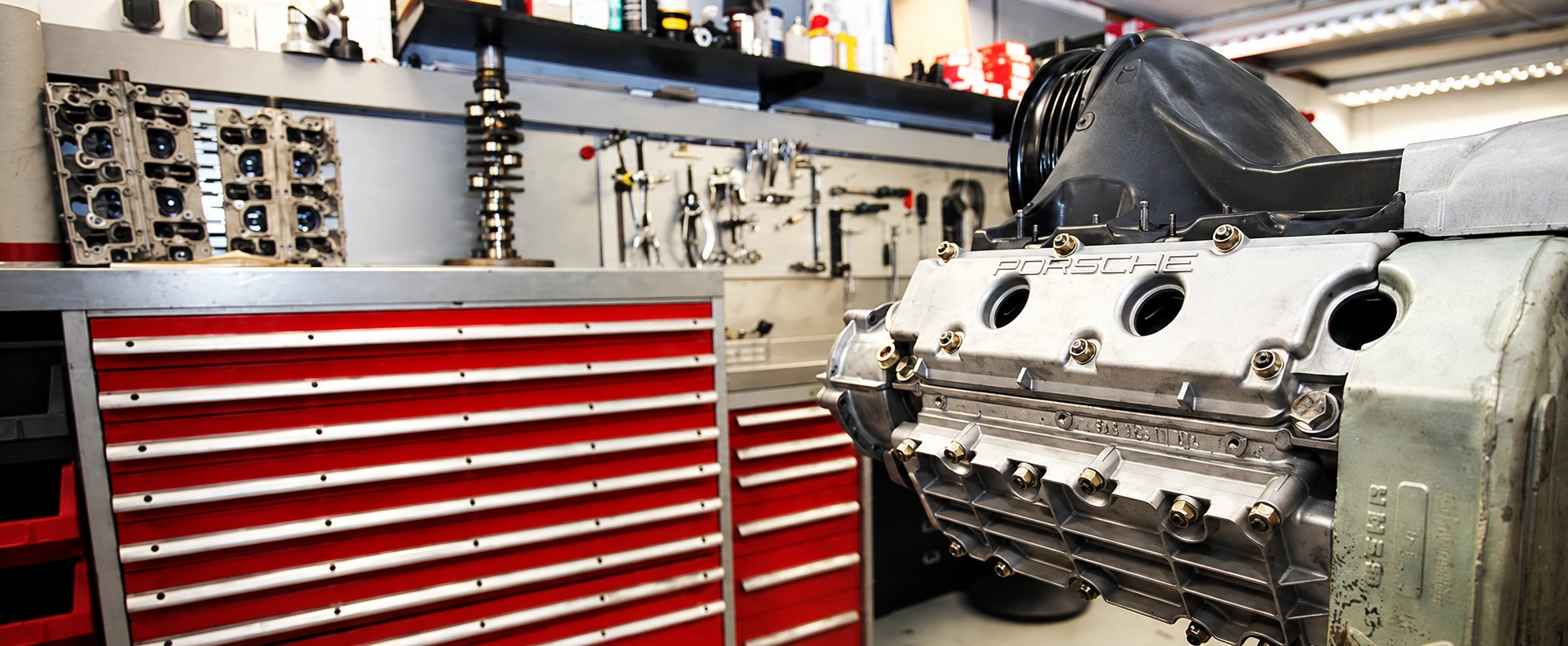 Porsche-Motor in der Autoaktiv-Werkstatt